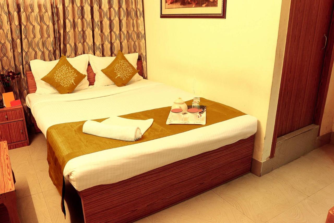 Shila International Hotel Kolkata Exterior photo
