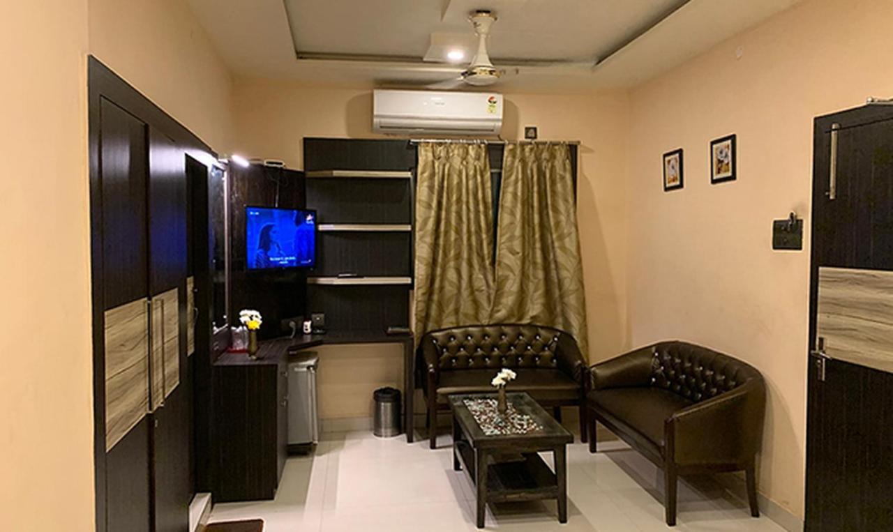 Shila International Hotel Kolkata Exterior photo