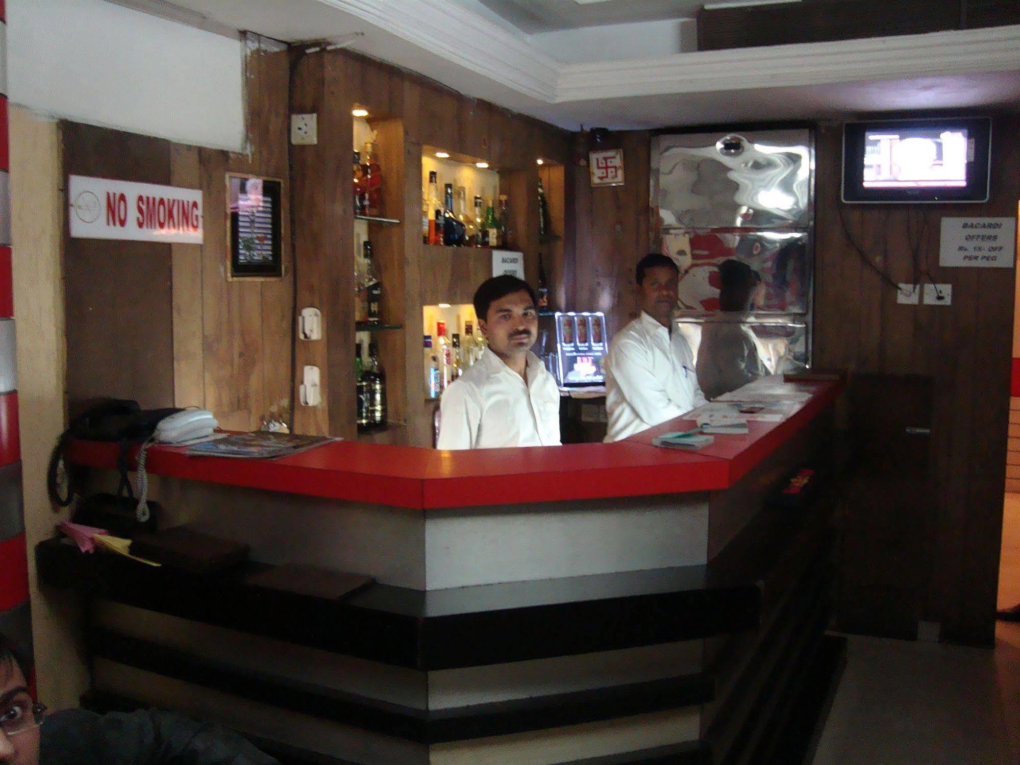 Shila International Hotel Kolkata Exterior photo